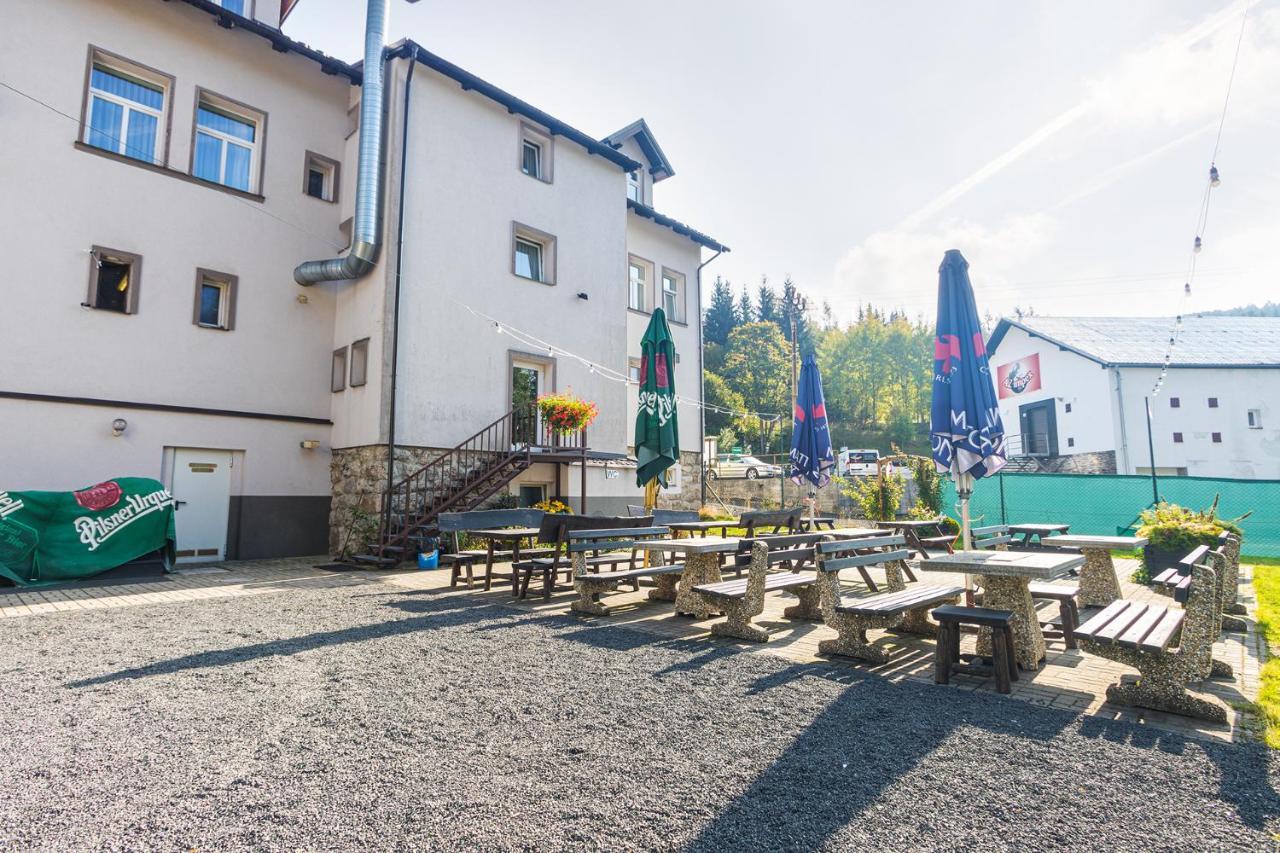 Hotel Seifert Nové Hamry Buitenkant foto